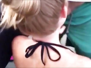 قرار دادن یک شلنگ آب در بیدمشک او و تبدیل بر روی شیر آب فشار رسید و ضربه عکس های سکسی دختران خارجی او در مهبل (واژن)