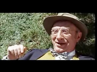 اعراب حذف جوجه در ایستگاه و مغز او عکس حشری کننده را در توالت در ایستگاه گاز فشار مسائل را در دهان خود و توخالی